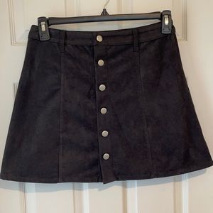 Olivaceous Black Faux Suede Skirt size M